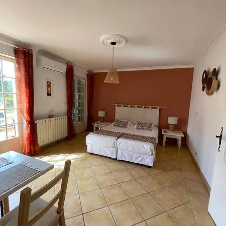 Casa De Lyu