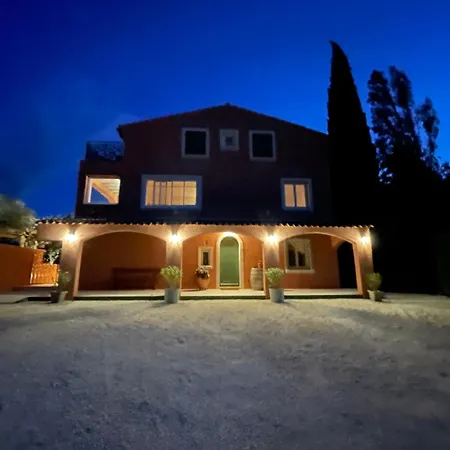 Casa De Lyu B&B