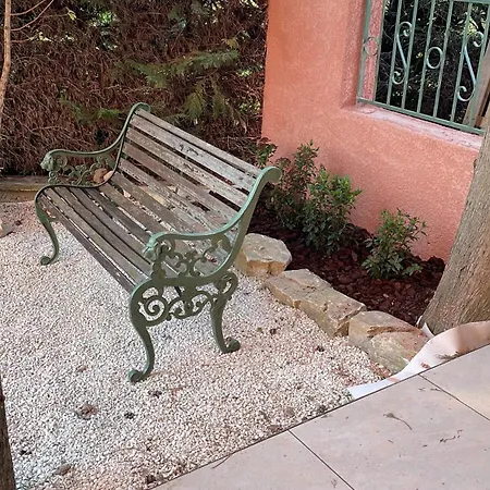 Casa De Lyu B&B *